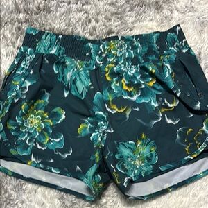 Avia Athletic Shorts Green and Yellow Vibrant Design